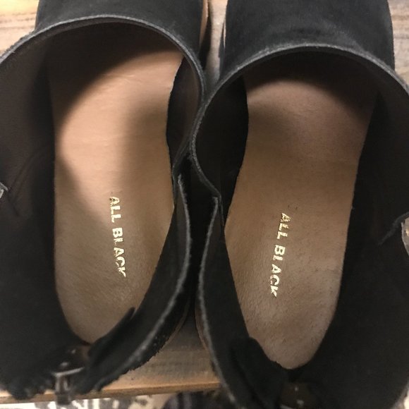 ALL BLACK flatform tread shootie - Picture 5 of 7